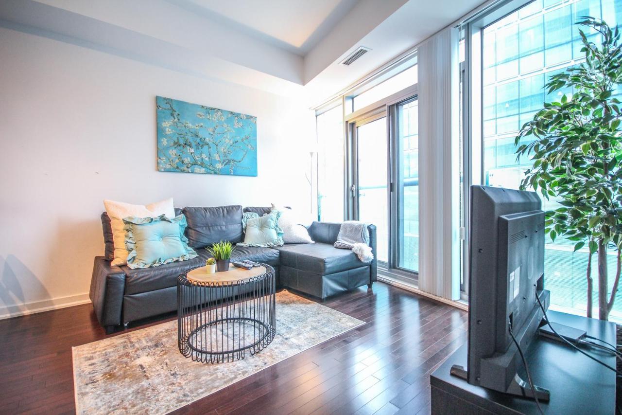 Downtown Vacation Rentals Toronto Exterior foto