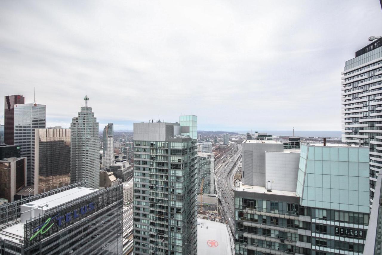 Downtown Vacation Rentals Toronto Exterior foto